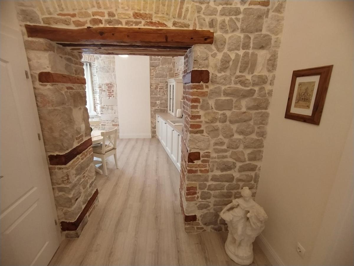 Apartment Antique Zadar - City Center Екстер'єр фото